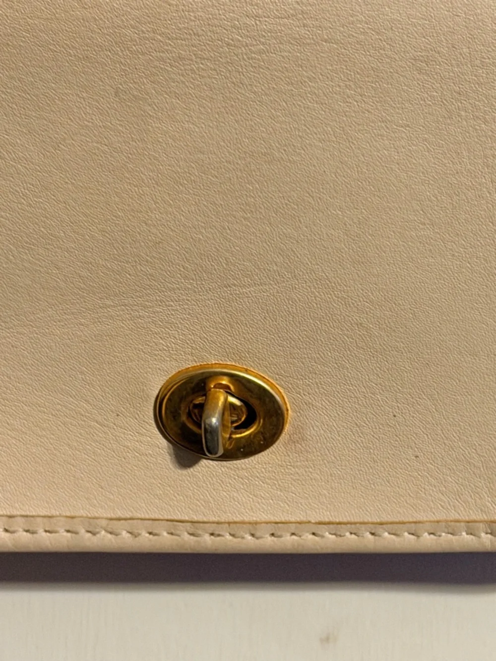 Vintage Cream Leather Crossbody Bag Minimal Flap‎ Neutral Classic Purse